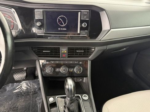 Used 2019 Volkswagen Jetta R-Line FWD image 11