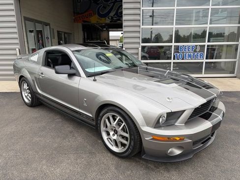 Used 2009 Ford Mustang Shelby GT500 RWD image 4