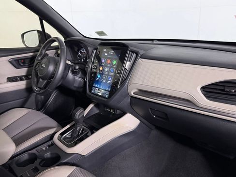 Used 2025 Subaru Forester Premium AWD/4WD image 16