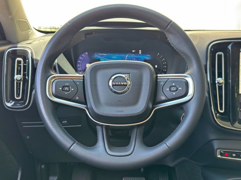 Used 2024 Volvo XC40 B5 Ultimate w/ Protection Package Premier AWD/4WD image 21