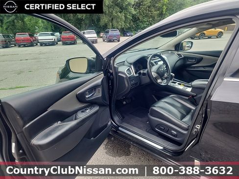Certified 2018 Nissan Murano SL w/ Moonroof Package AWD/4WD image 10