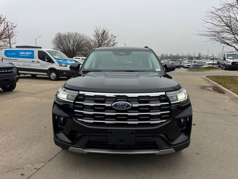 New 2026 Ford Explorer Active w/ Active Comfort Package image 2