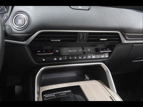 Used 2024 MAZDA CX-90 3.3 Turbo w/ Preferred Plus image 13