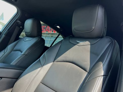 Certified 2025 Cadillac XT4 Premium Luxury FWD image 10