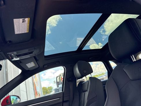 Used 2020 Audi Q3 2.0T Prestige w/ Prestige Package image 10