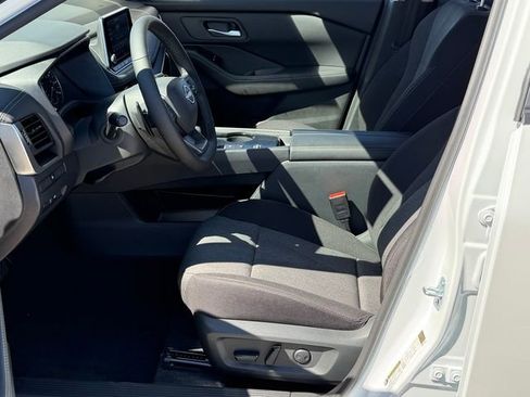 New 2026 Nissan Rogue SV FWD image 20