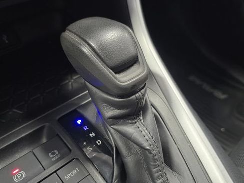 Used 2020 Toyota RAV4 LE w/ All Weather Liner Package AWD/4WD image 26