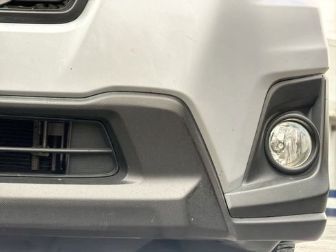 Used 2019 Subaru Crosstrek 2.0i Limited image 11