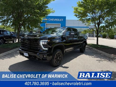 Used 2024 Chevrolet Silverado 2500 LT w/ Midnight Edition AWD/4WD image 1