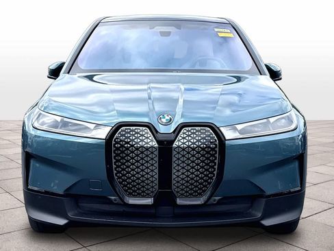 Used 2024 BMW iX xDrive50 AWD/4WD image 2