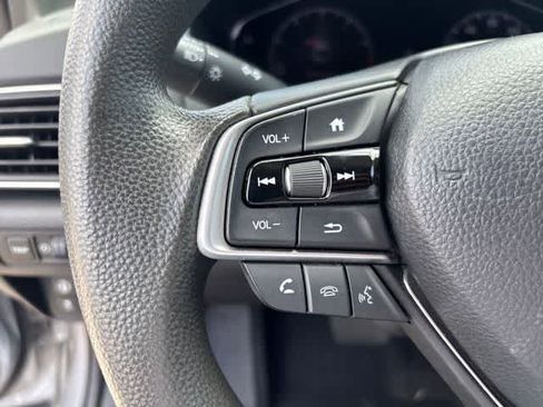 Used 2021 Honda Accord LX image 11