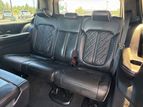 Used 2023 Jeep Grand Wagoneer Series III w/ Rear-Seat Entertainment Group image 24