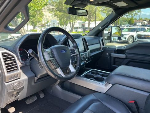 Used 2022 Ford F350 Platinum AWD/4WD image 27