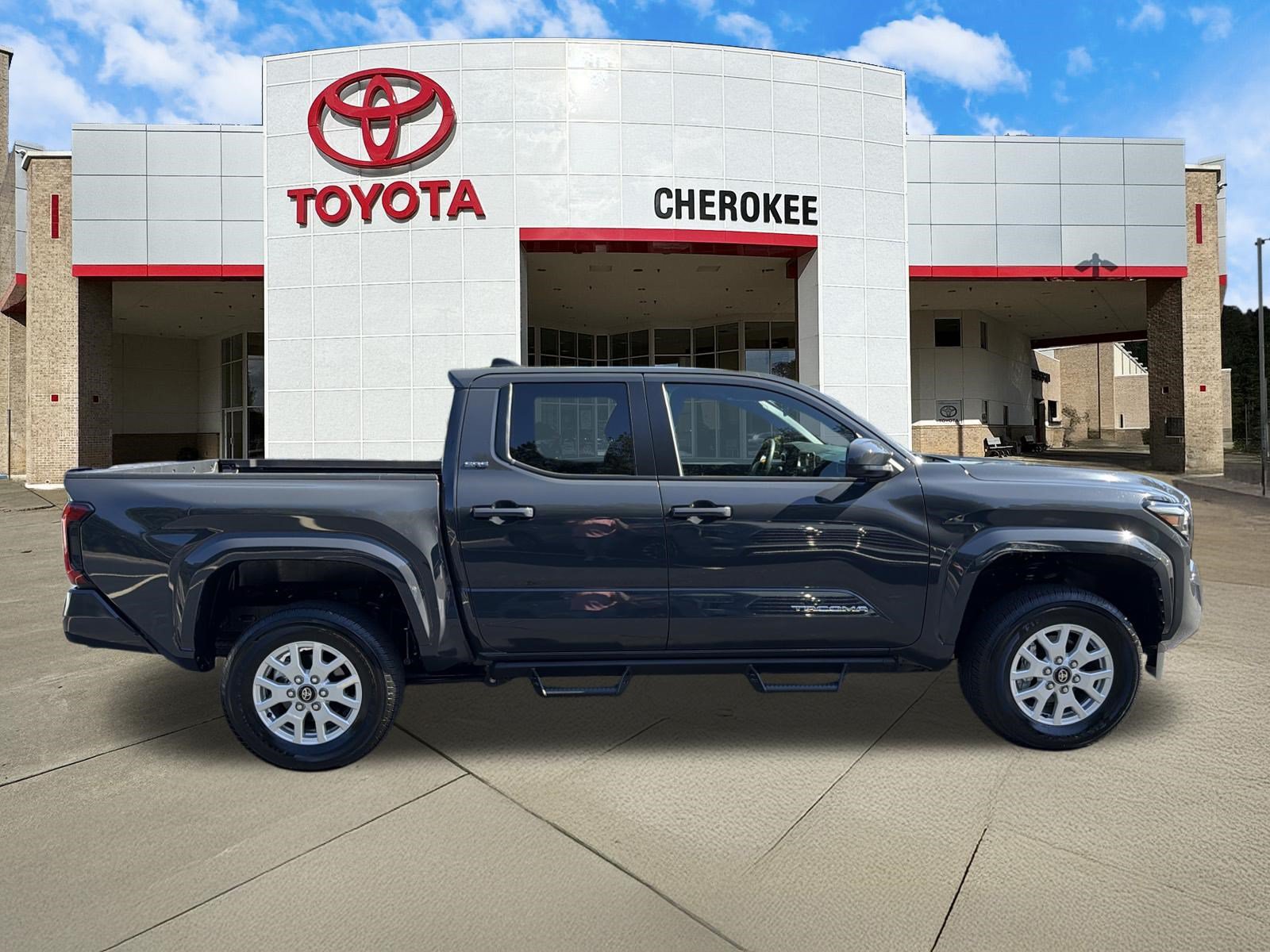 Used 2024 Toyota Tacoma SR5 AWD/4WD image 4