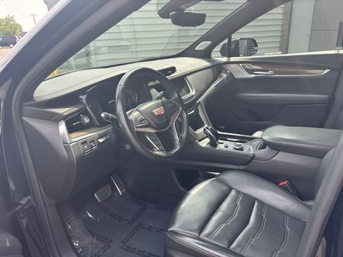 Used 2023 Cadillac XT5 Sportv w/ Platinum Package AWD/4WD image 8