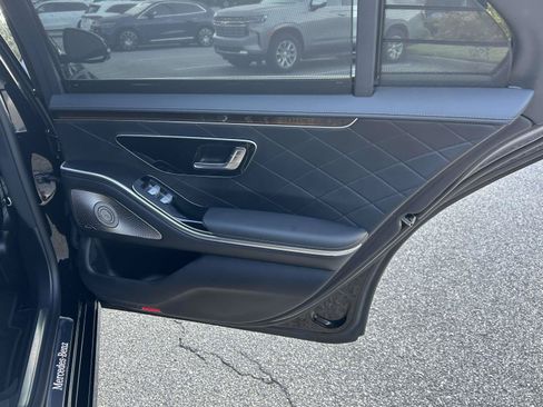 Certified 2025 Mercedes-Benz S 580 4MATIC Sedan image 43