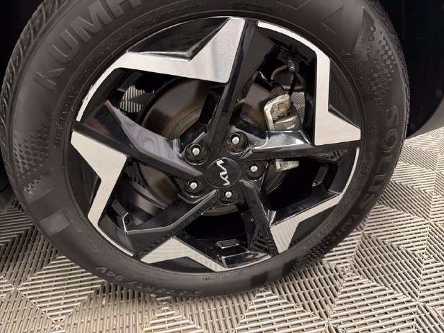 Certified 2025 Kia Seltos S AWD/4WD image 29
