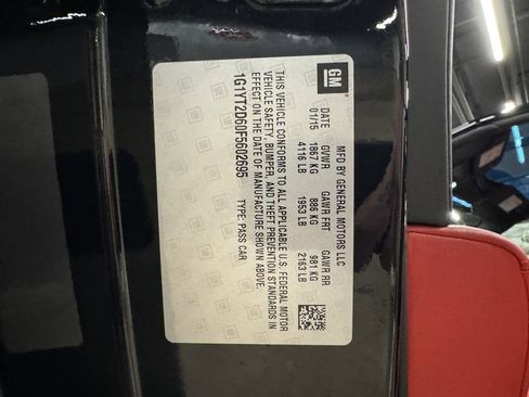 Used 2015 Chevrolet Corvette Z06 w/ 3LZ Preferred Equipment Group image 38