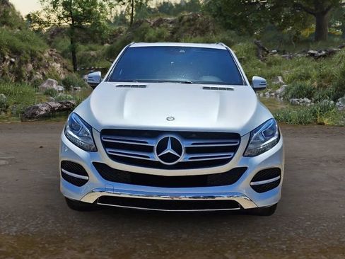Used 2017 Mercedes-Benz GLE 350 4MATIC image 2