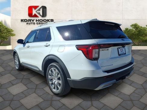 New 2026 Ford Explorer Platinum image 2