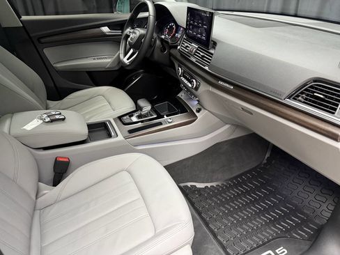 Used 2022 Audi Q5 2.0T Premium image 25