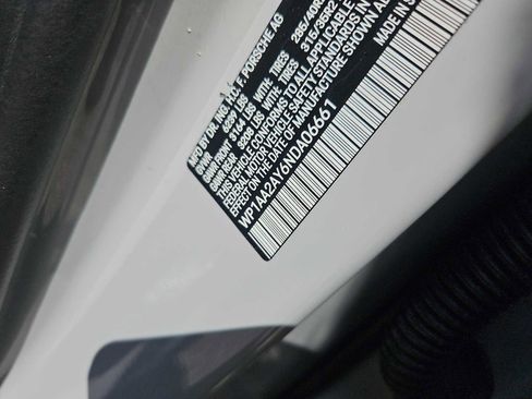 Certified 2022 Porsche Cayenne Platinum Edition AWD/4WD image 37