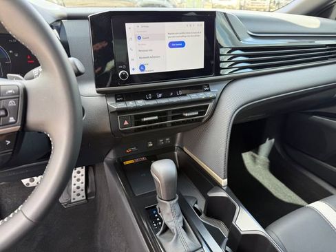 Used 2026 Toyota Camry SE w/ Convenience Package FWD image 22