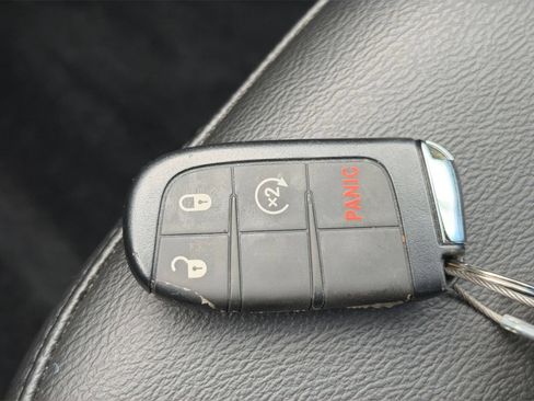Used 2025 Jeep Compass Limited AWD/4WD image 21