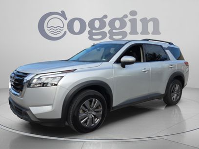 Used 2025 Nissan Pathfinder SV