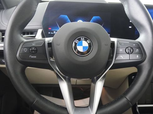 Used 2024 BMW X1 xDrive28i w/ Premium Package AWD/4WD image 18