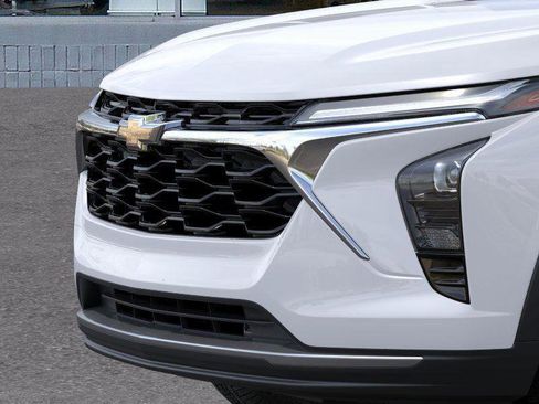 New 2026 Chevrolet Trax LT w/ LT Convenience Package image 13