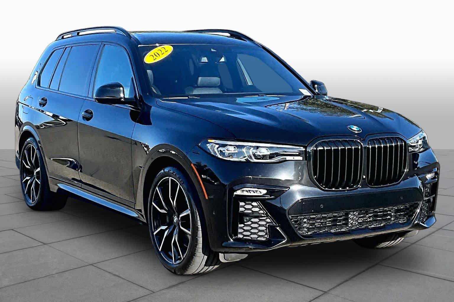 Used 2022 BMW X7 xDrive40i w/ M Sport Package AWD/4WD image 2