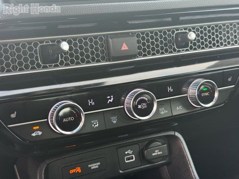 Certified 2024 Honda Civic EX image 22