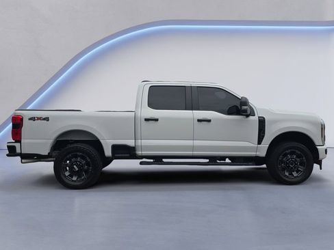Used 2024 Ford F250 XL w/ STX Appearance Package AWD/4WD image 6