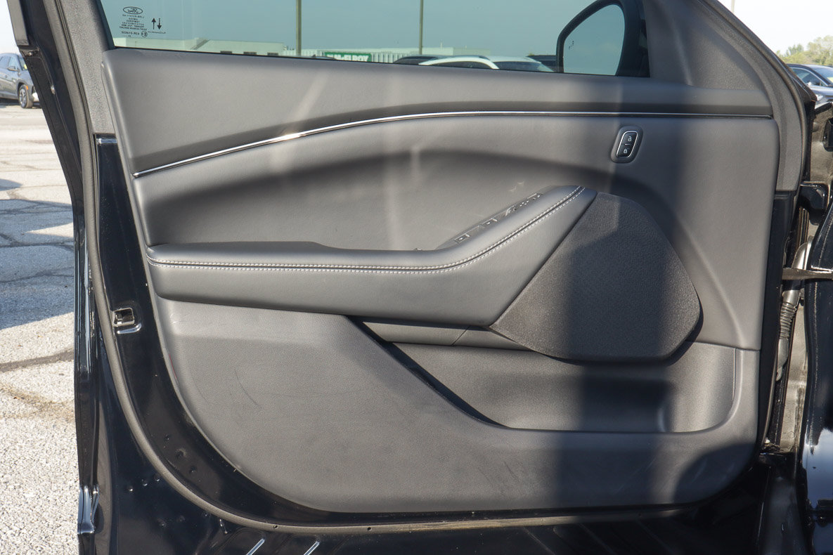 Used 2026 Ford Mustang Mach-E Select RWD image 6