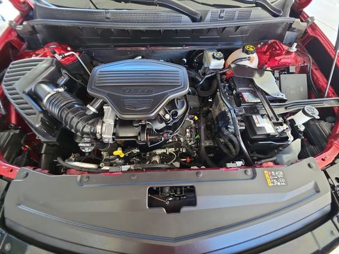 Used 2023 Cadillac XT6 Premium Luxury w/ LPO, Premium Carpet Package FWD image 31