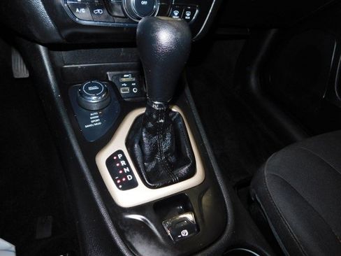 Used 2016 Jeep Cherokee 75th Anniversary image 22