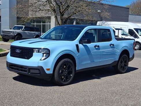 New 2026 Ford Maverick XLT w/ XLT Luxury Package AWD/4WD image 3