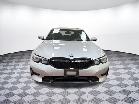 Used 2019 BMW 330i xDrive Sedan w/ Driving Assistance Package image 6
