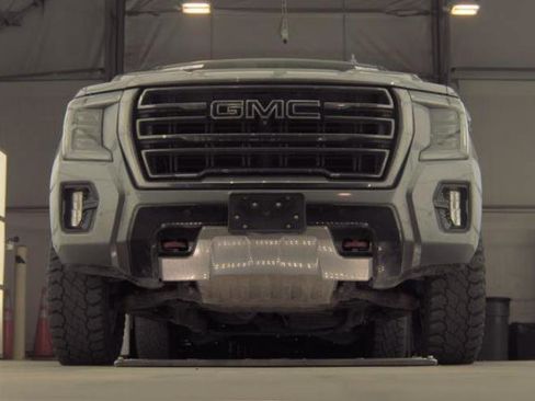 Used 2021 GMC Yukon XL AT4 w/ AT4 Premium Plus Package image 2