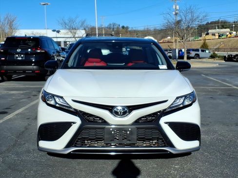 Used 2022 Toyota Camry XSE image 12