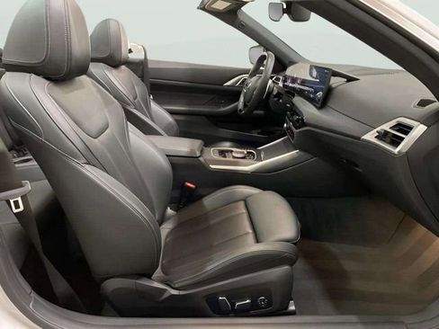 Used 2025 BMW 430i Convertible w/ Premium Package RWD image 47