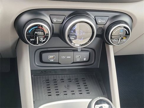 New 2026 Hyundai Venue SEL image 11