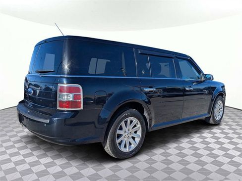 Used 2010 Ford Flex SEL image 3