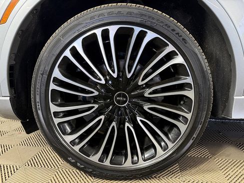 Used 2021 Lincoln Aviator Black Label AWD/4WD image 25