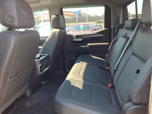 Used 2024 Chevrolet Silverado 1500 LTZ w/ LTZ Premium Package AWD/4WD image 26