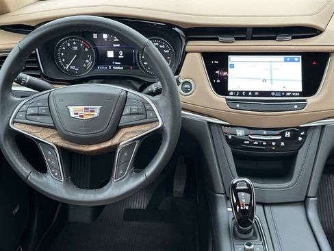 Used 2024 Cadillac XT5 Premium Luxury w/ Platinum Package image 14