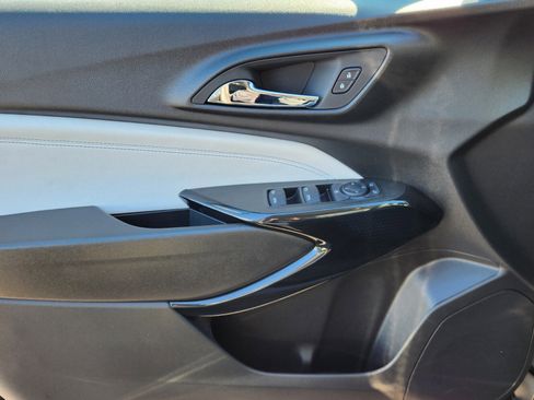 New 2026 Chevrolet Trax LT w/ Driver Confidence Package image 12