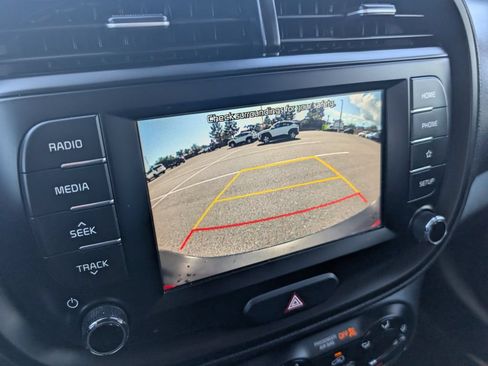 Used 2021 Kia Soul S FWD image 19