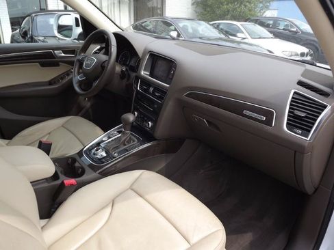 Used 2014 Audi Q5 2.0T Premium Plus w/ Premium Plus Package AWD/4WD image 32